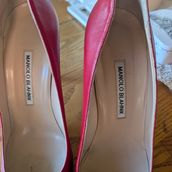 Manolo Blahnik Red Leather Pumps - Picture 5 of 11